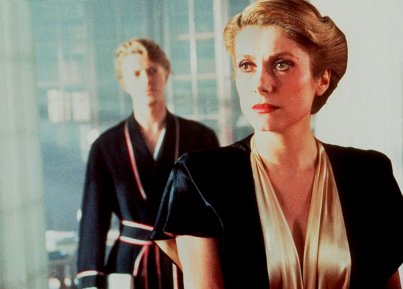 the-hunger-david-bowie-and-catherine-deneuve12